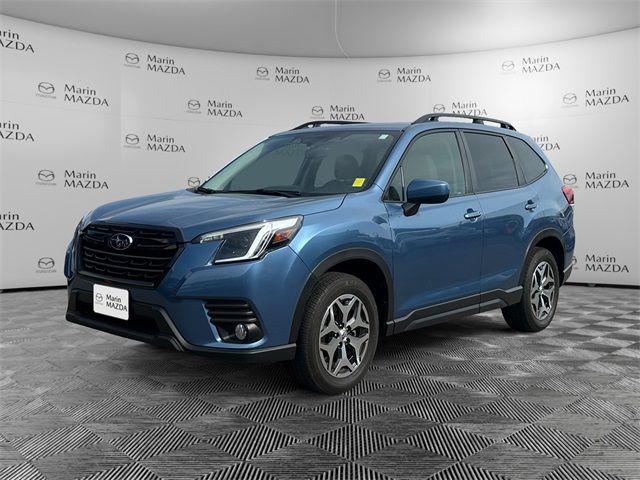 2022 Subaru Forester Premium