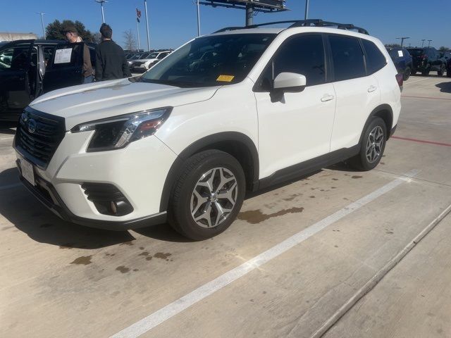 2022 Subaru Forester Premium