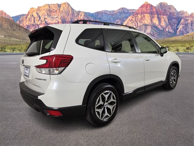 2022 Subaru Forester Premium