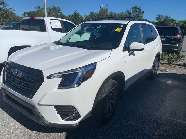 2022 Subaru Forester Premium