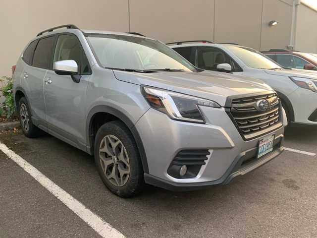 2022 Subaru Forester Premium