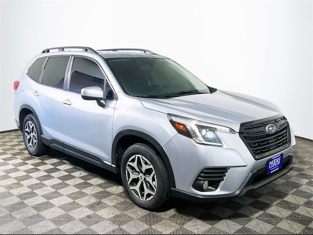 2022 Subaru Forester Premium