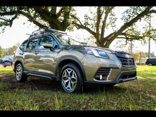 2022 Subaru Forester Premium