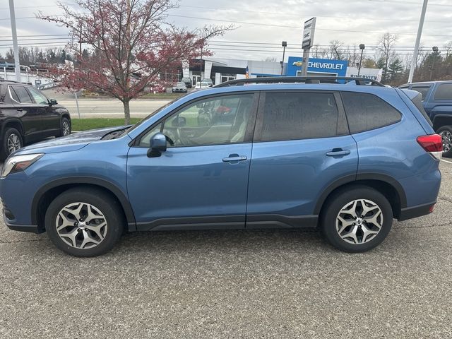 2022 Subaru Forester Premium