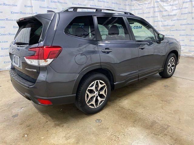 2022 Subaru Forester Premium