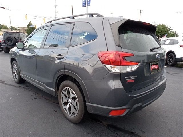 2022 Subaru Forester Premium