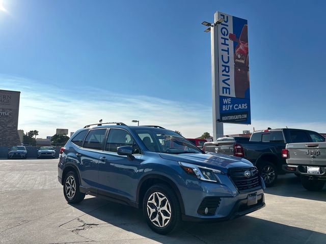 2022 Subaru Forester Premium