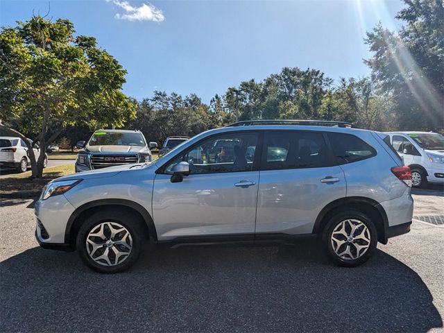 2022 Subaru Forester Premium