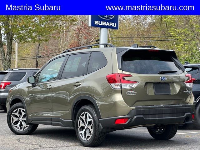 2022 Subaru Forester Premium