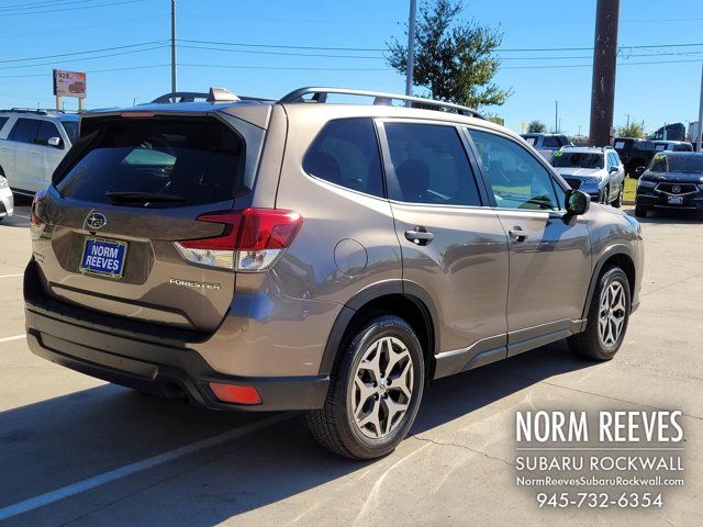 2022 Subaru Forester Premium