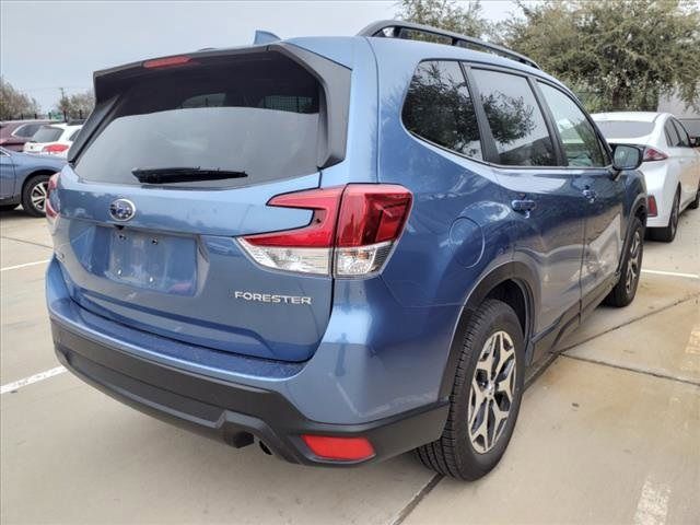 2022 Subaru Forester Premium