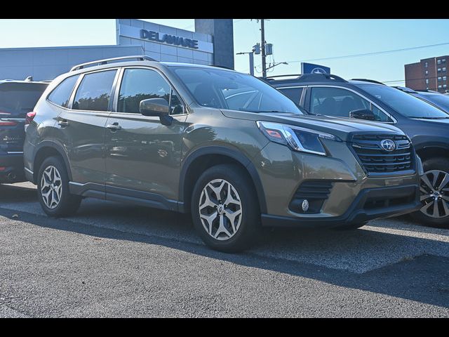 2022 Subaru Forester Premium