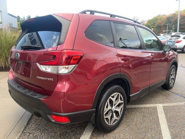 2022 Subaru Forester Premium