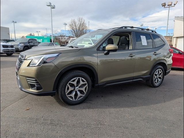 2022 Subaru Forester Premium