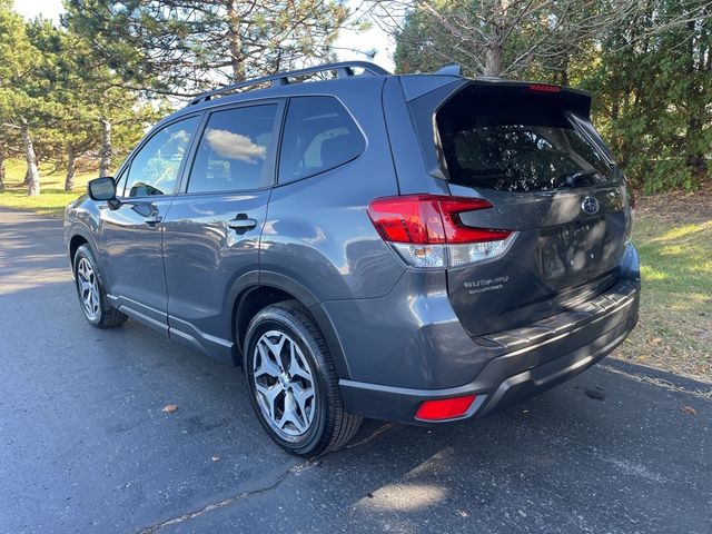 2022 Subaru Forester Premium