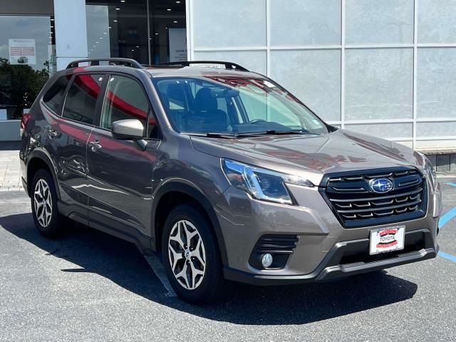 2022 Subaru Forester Premium