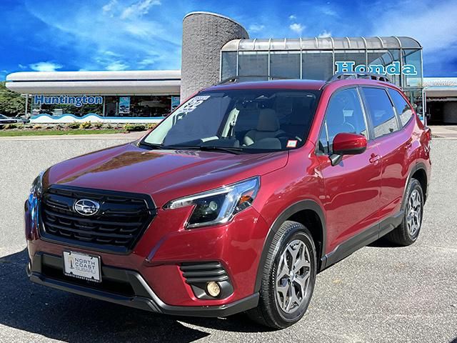 2022 Subaru Forester Premium