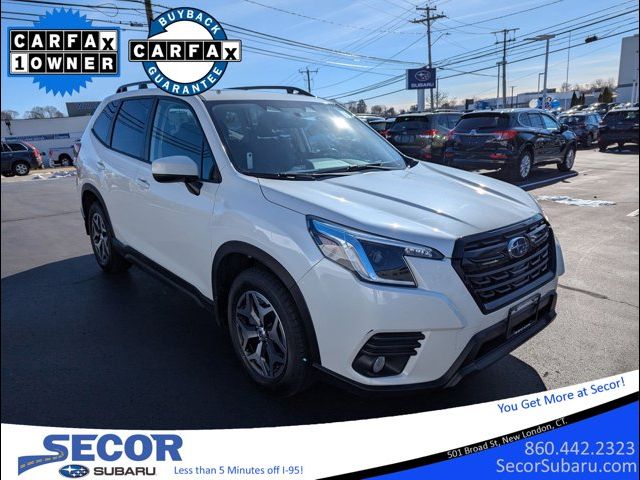 2022 Subaru Forester Premium