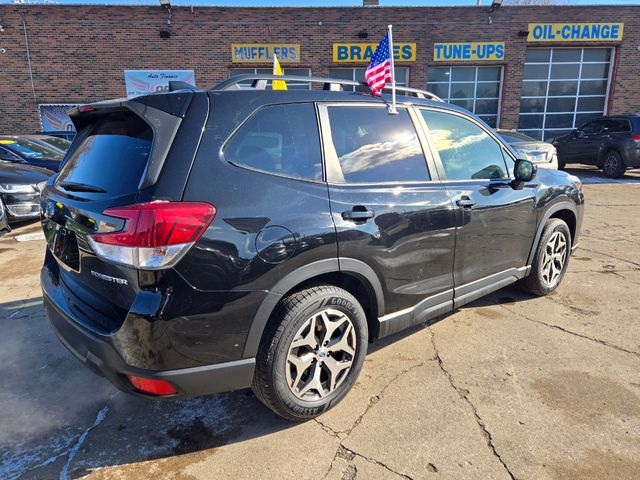 2022 Subaru Forester Premium