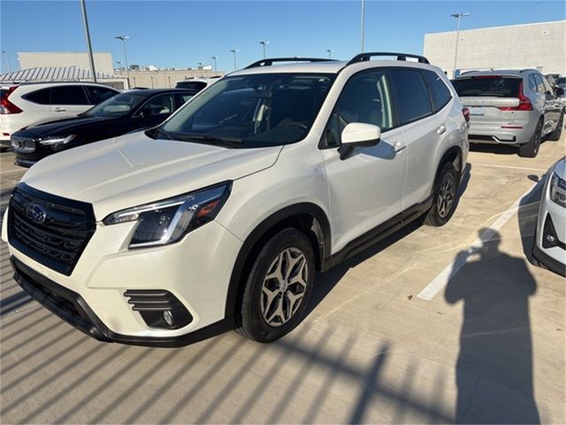 2022 Subaru Forester Premium