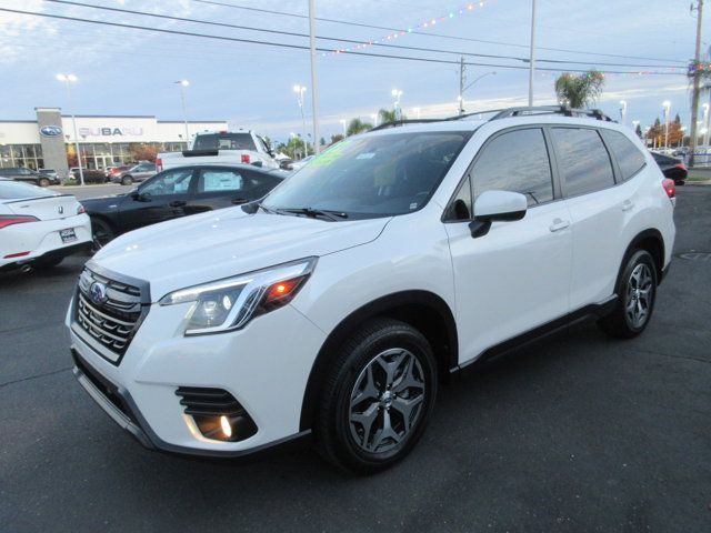 2022 Subaru Forester Premium