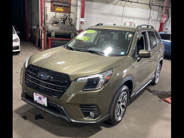 2022 Subaru Forester Premium