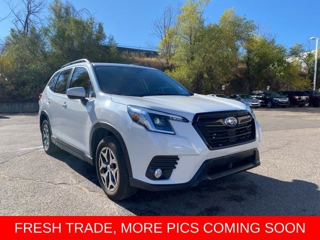 2022 Subaru Forester Premium