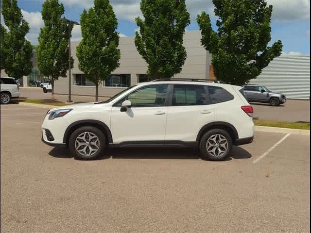 2022 Subaru Forester Premium