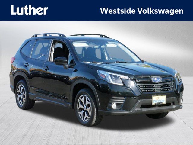 2022 Subaru Forester Premium