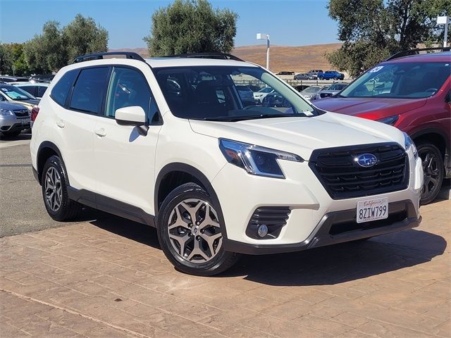 2022 Subaru Forester Premium