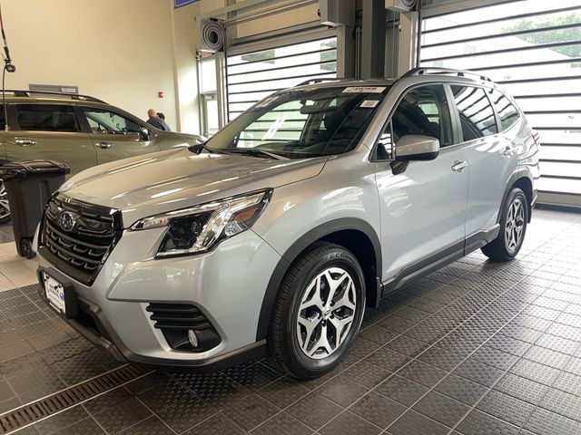 2022 Subaru Forester Premium