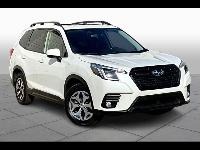 2022 Subaru Forester Premium