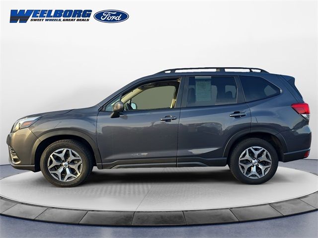 2022 Subaru Forester Premium