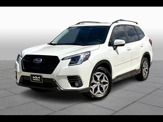 2022 Subaru Forester Premium