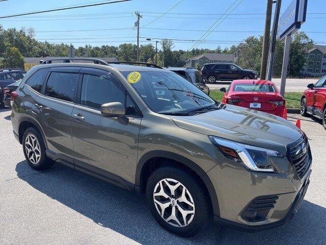 2022 Subaru Forester Premium