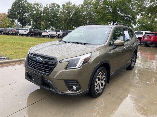 2022 Subaru Forester Premium