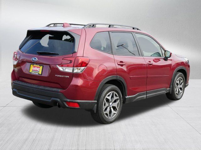 2022 Subaru Forester Premium