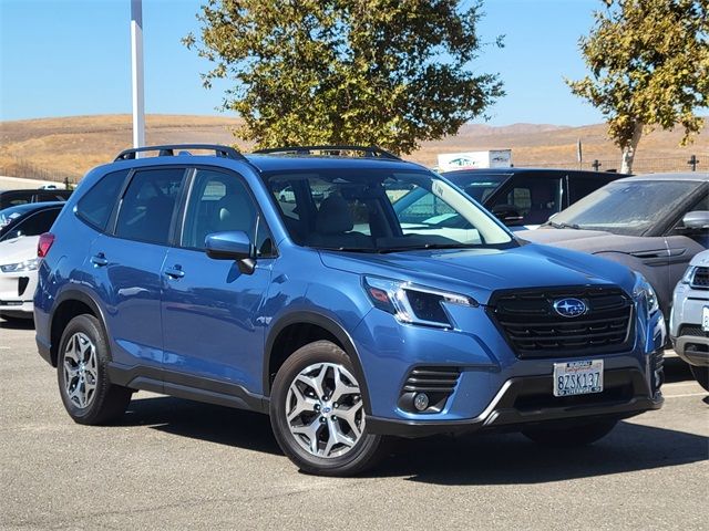 2022 Subaru Forester Premium