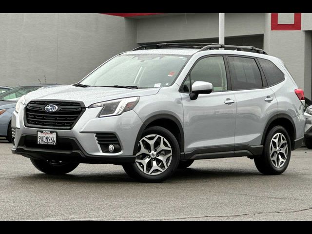 2022 Subaru Forester Premium