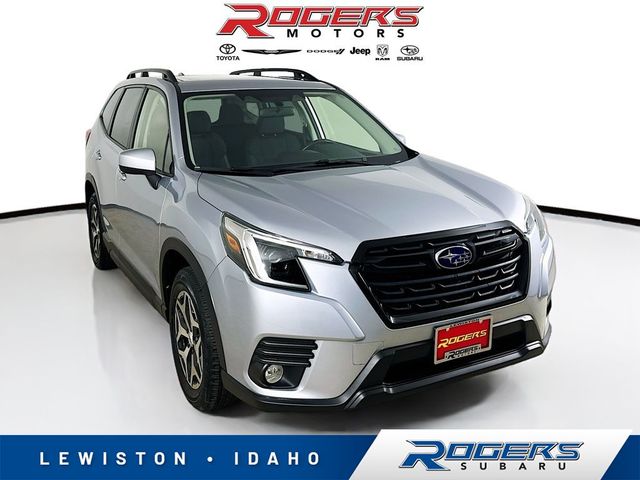 2022 Subaru Forester Premium