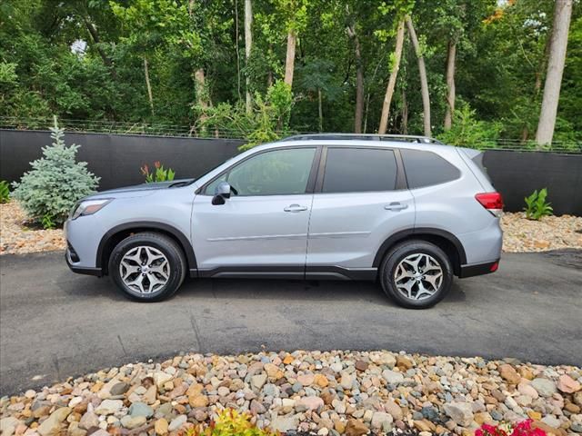 2022 Subaru Forester Premium