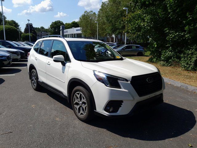 2022 Subaru Forester Premium