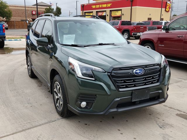 2022 Subaru Forester Premium