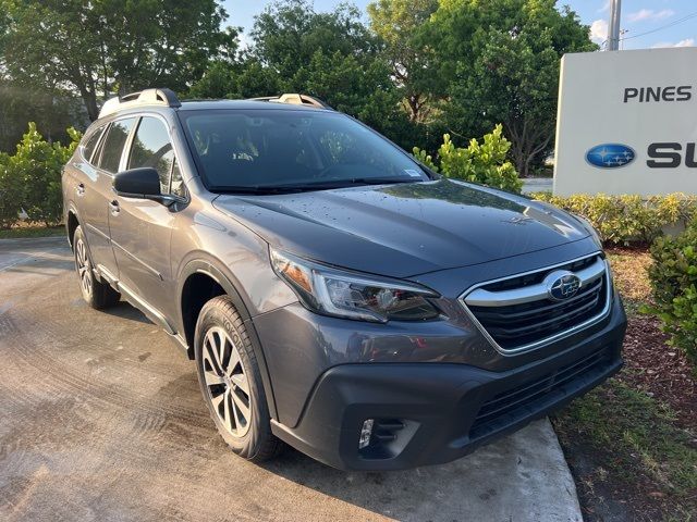 2022 Subaru Outback Base