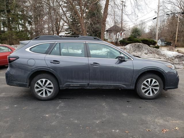 2022 Subaru Outback Base