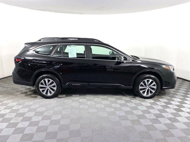 2022 Subaru Outback Base