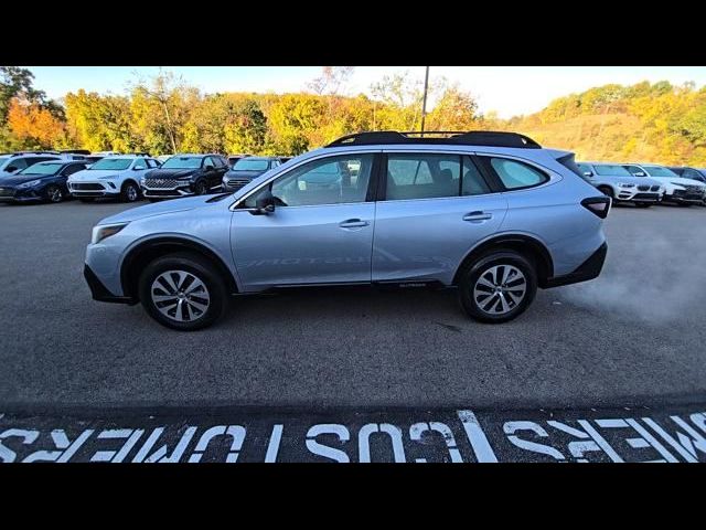 2022 Subaru Outback Base