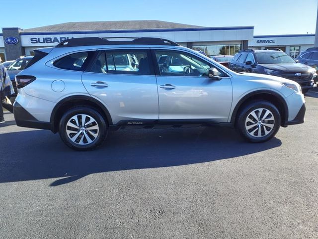 2022 Subaru Outback Base