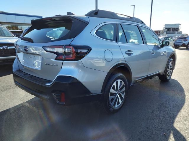 2022 Subaru Outback Base