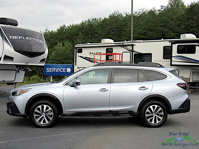 2022 Subaru Outback Premium